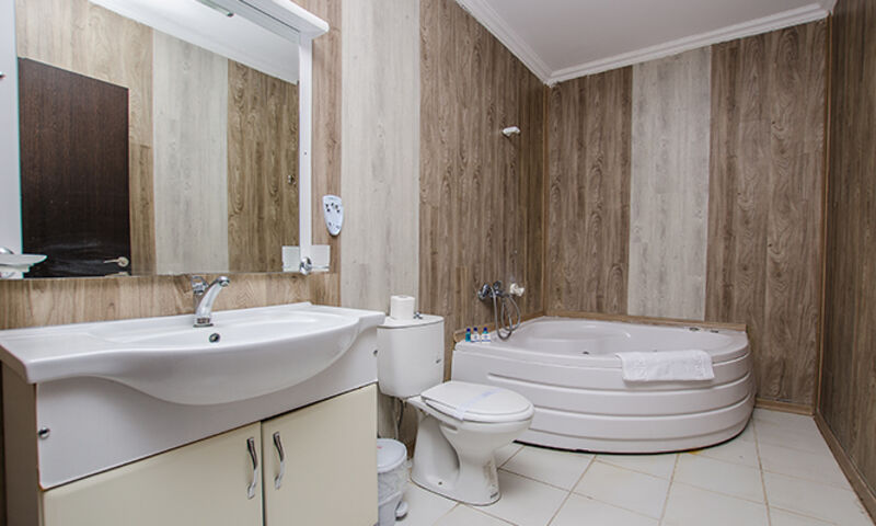 Entur Termal Hotel