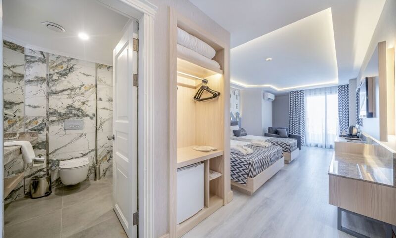 Aria Resort & Spa Hotel