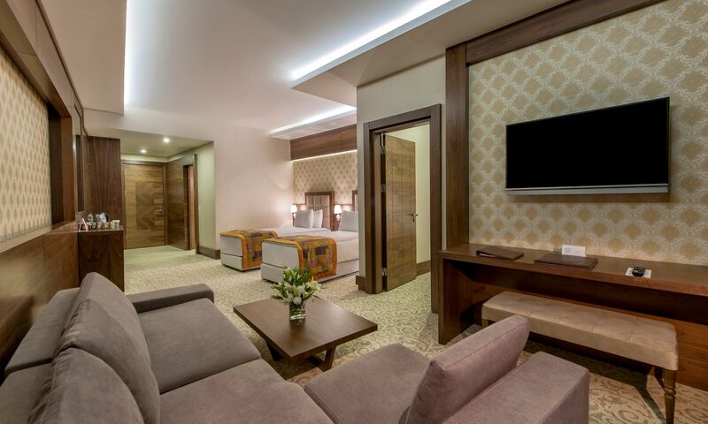 Akrones Otel
